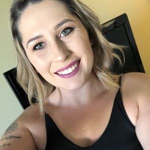 Meet your Posher, Kallie